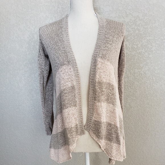 Love stitch cardigan - Picture 1 of 6